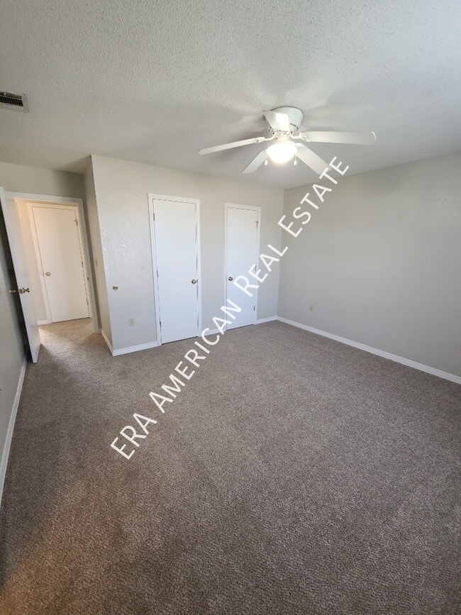 Building Photo - 117 Oak Terrace Dr