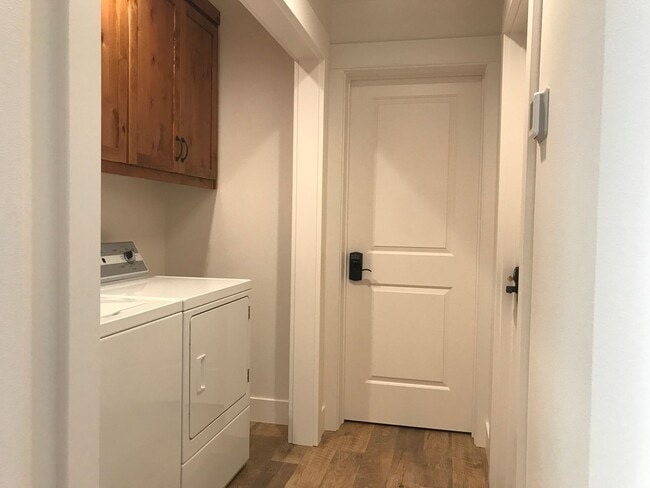 Building Photo - 0721 - 1319/1321 Normal Ave