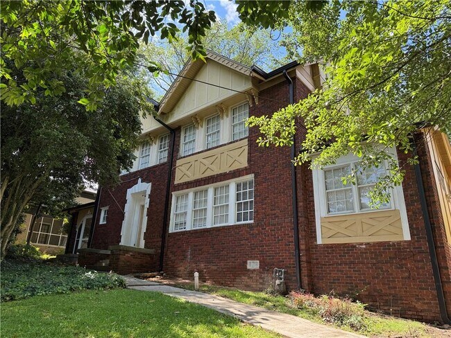 Primary Photo - 46 Delmont Dr NE