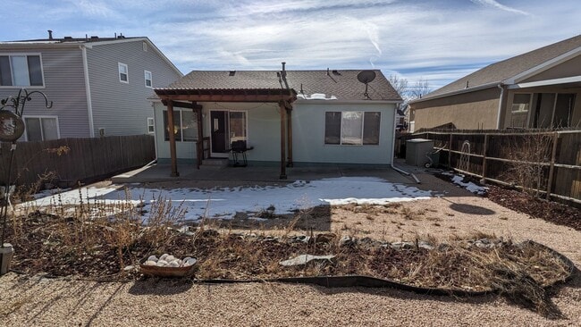 Building Photo - 2 BEDROOM / 1.75 BATH RANCH HOME IN RIDGEVIEW AT STETSON HILLS!