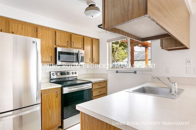 Building Photo - 11315 SW 51st Ave
