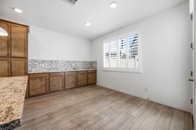 Building Photo - 4834 S Ferric