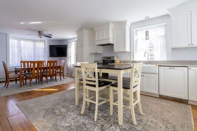 Building Photo - 1 Ella Terrace