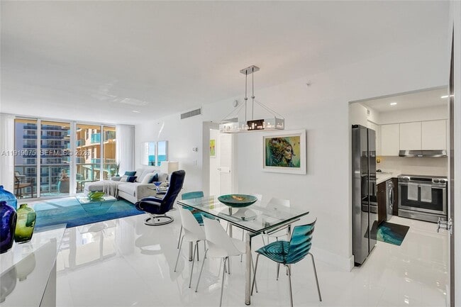 Building Photo - 2501 S Ocean Dr