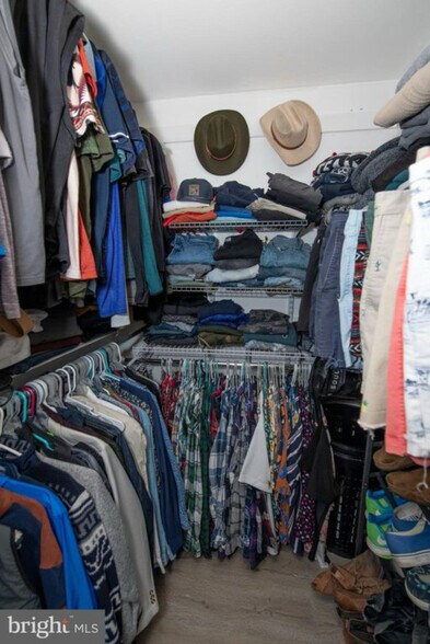 Building Photo - 305 Shawmont Ave