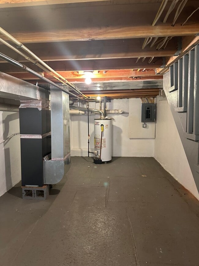 Building Photo - Beautifully Renovated Home! Central Air! Rear Yard! Available Now!