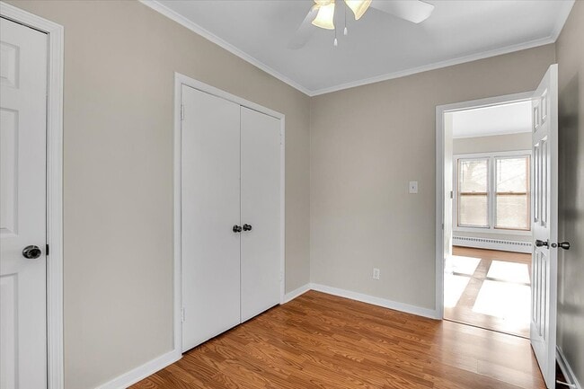 Building Photo - 17 S 4th Ave