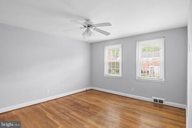 Building Photo - 1865 Edgewood Rd