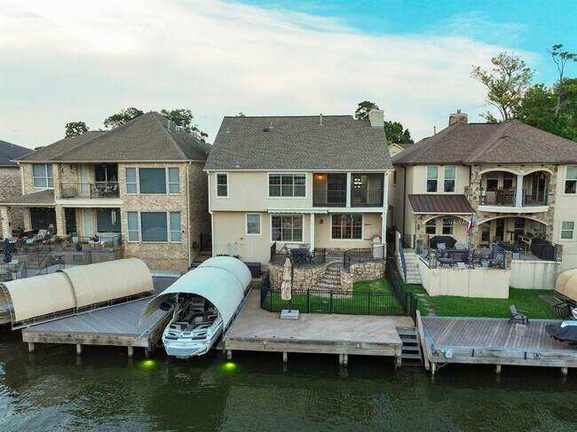Building Photo - 12336 Pebble View Dr