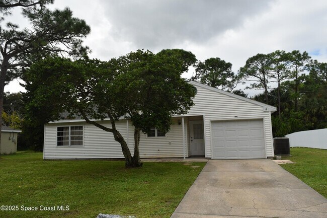 Building Photo - 1234 Randy Ave SE