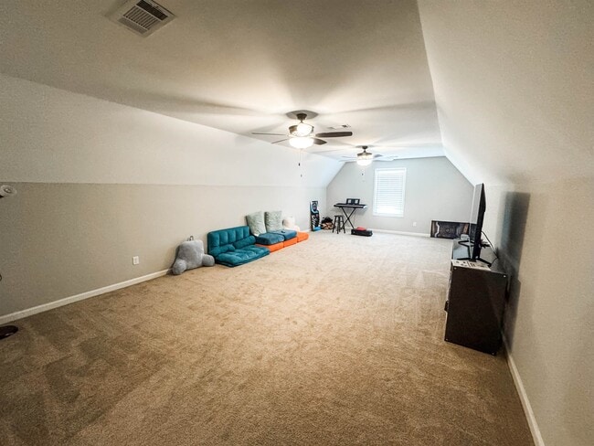 Building Photo - 512 Dogwood Valley Dr