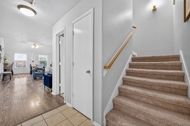 Building Photo - 4754 Lonestone Cir