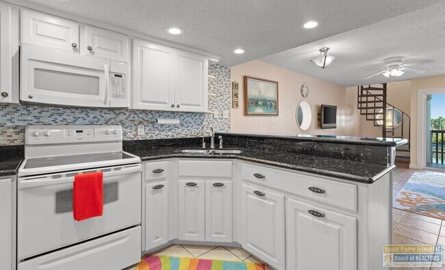 Building Photo - 6201 Padre Blvd