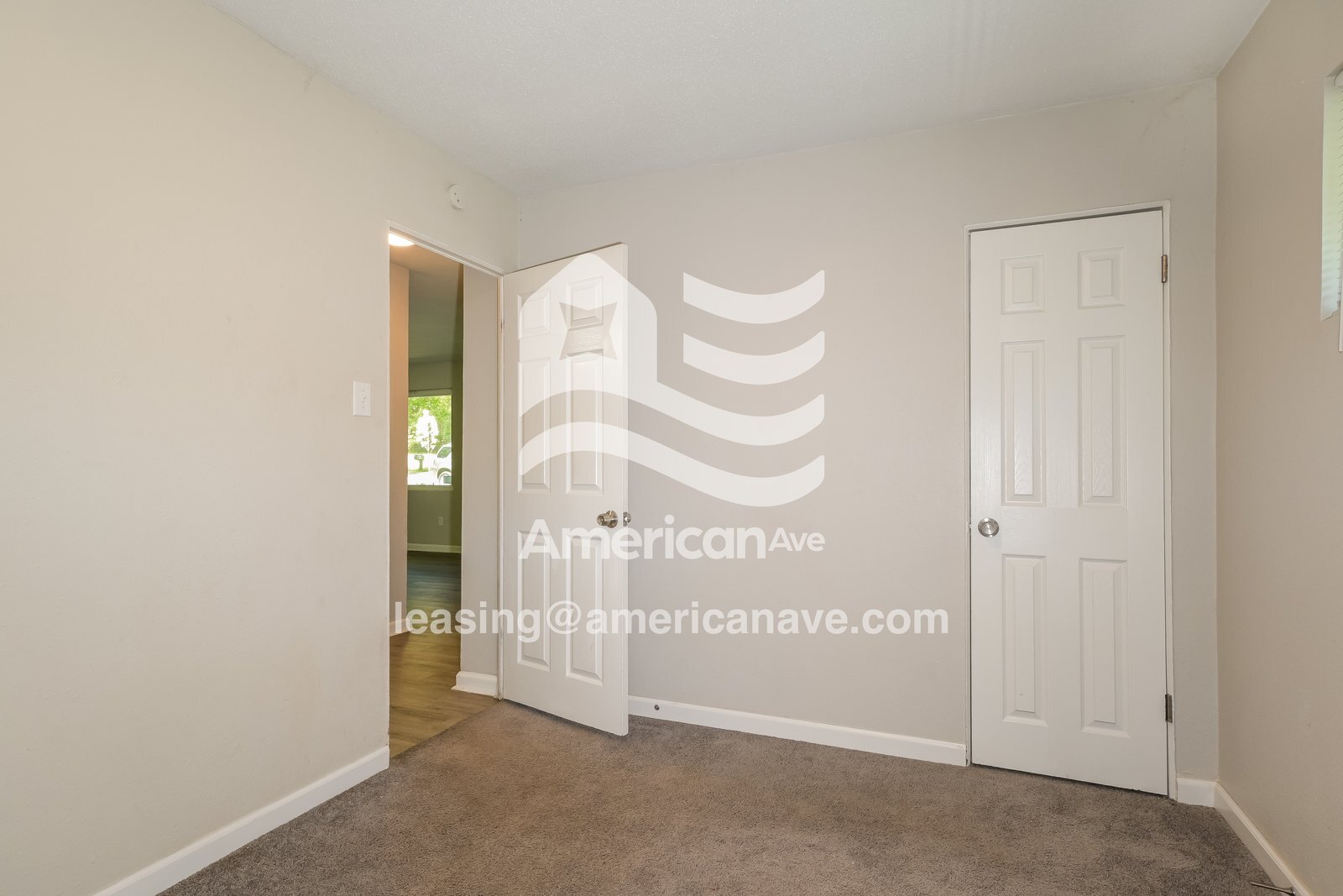 Building Photo - 10156 Ventura Dr