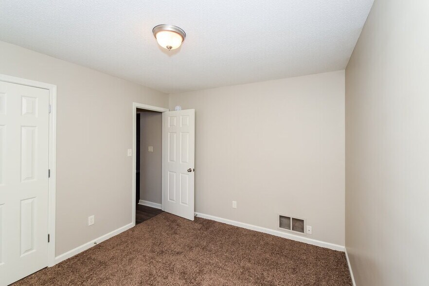 Building Photo - 5760 Landau Drive