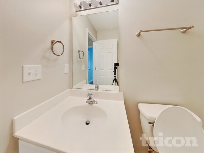 Building Photo - 285 Stone Meadow Ct