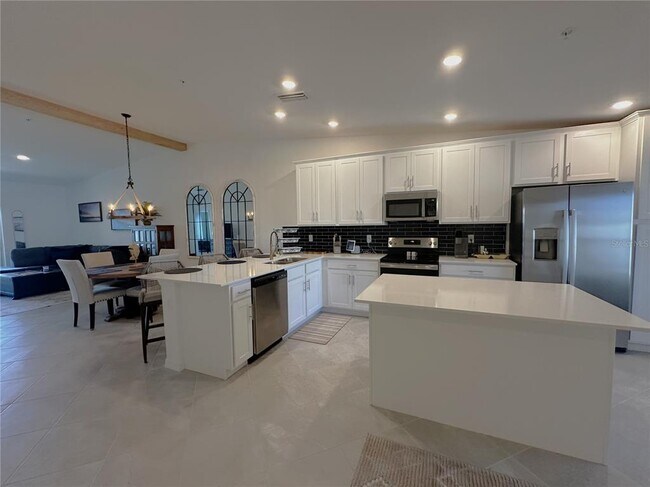Building Photo - 14257 Heritage Landing Blvd