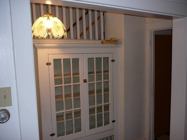 Building Photo - 1715 Woodmont Ave