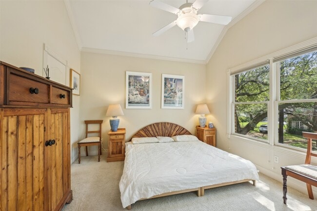 Building Photo - 4026 Villanova St