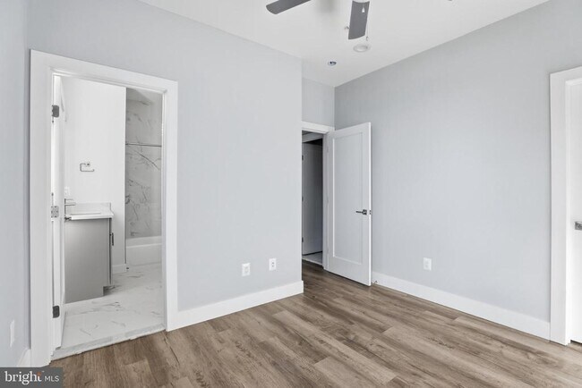 Building Photo - 2600 4th St NE