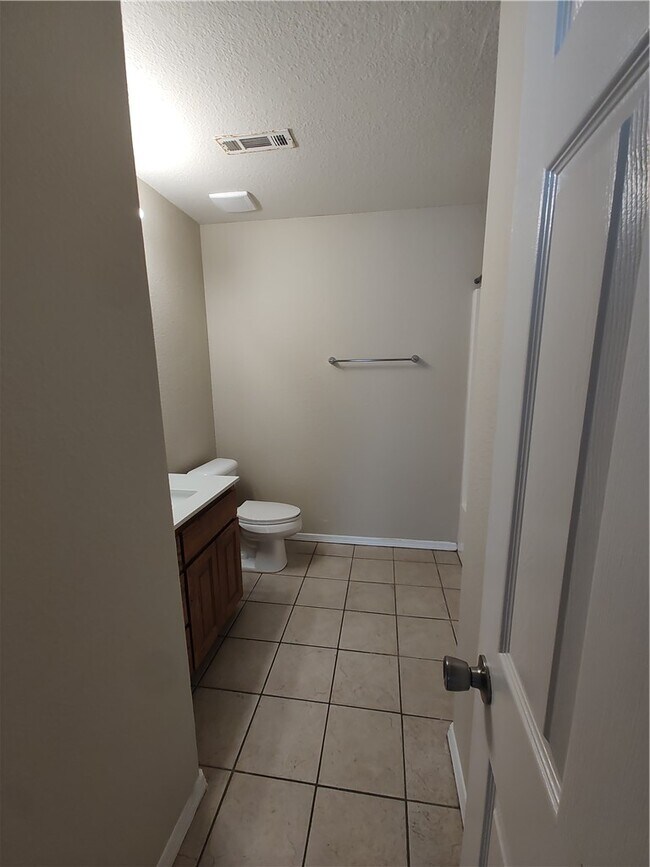 Building Photo - 2282 Danielle Dr