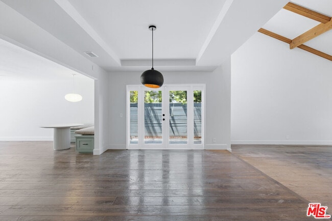 Building Photo - 1314 Avenida de Cortez