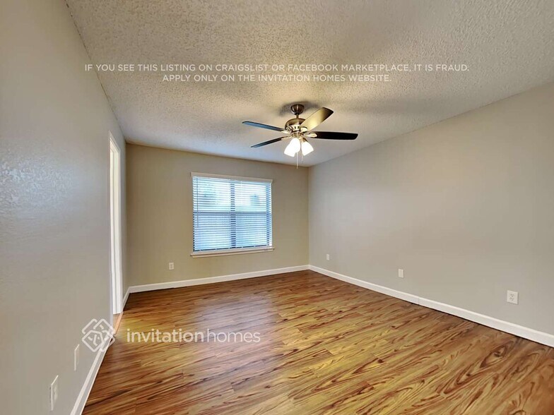 Building Photo - 519 Thomas