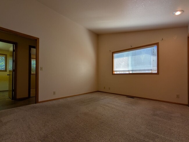 Building Photo - Wonderful 3-Bedroom, 2-Bath Home With Large Yard & A/C!