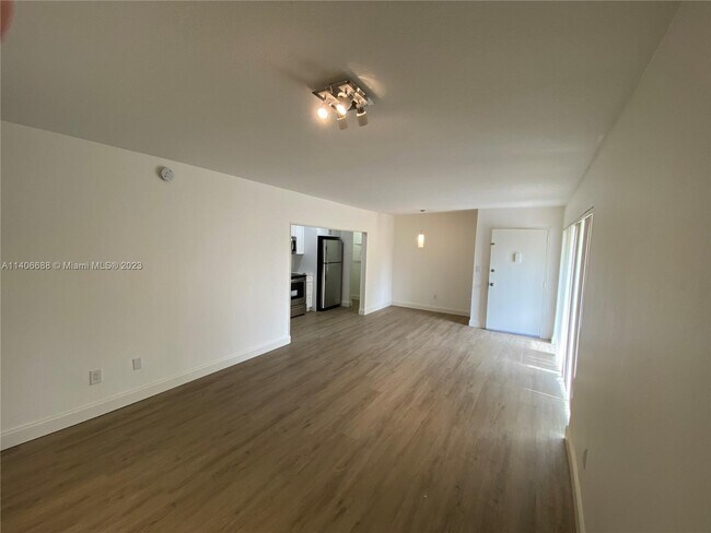 Building Photo - 4170 NW 79th Ave