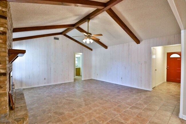 Building Photo - Cul-de-Sac 3/2/2; Ward, Madison, Cooper schools