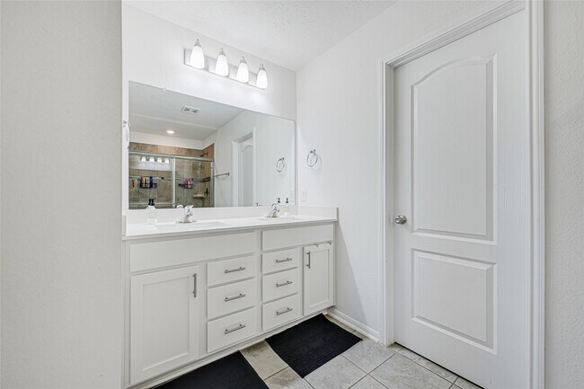 Building Photo - 5238 Tall Tower St