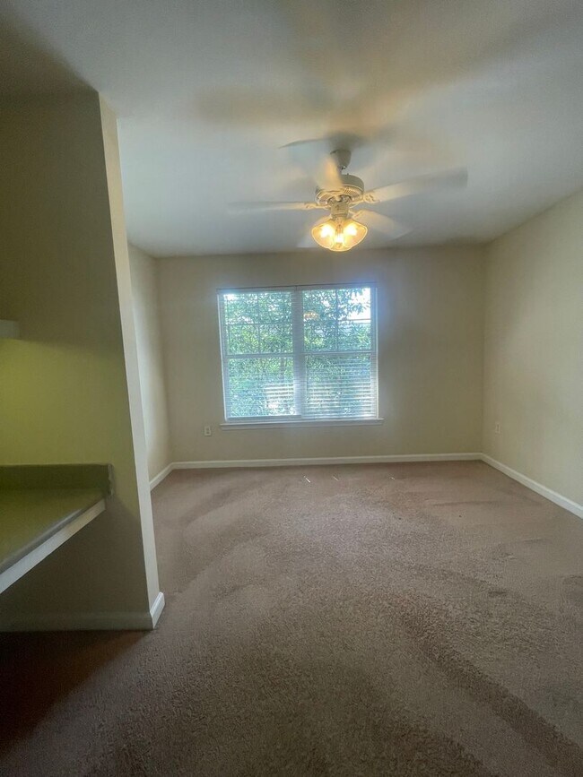 Building Photo - 21-2134 Moore