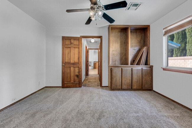 Building Photo - 2503 Brentwood Dr