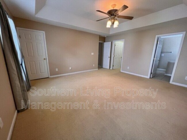 Building Photo - 11840 Royal Castle Ct