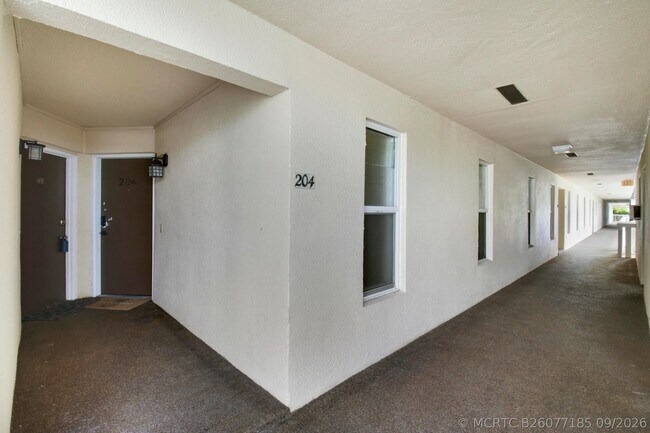 Building Photo - 342 Southwind Dr