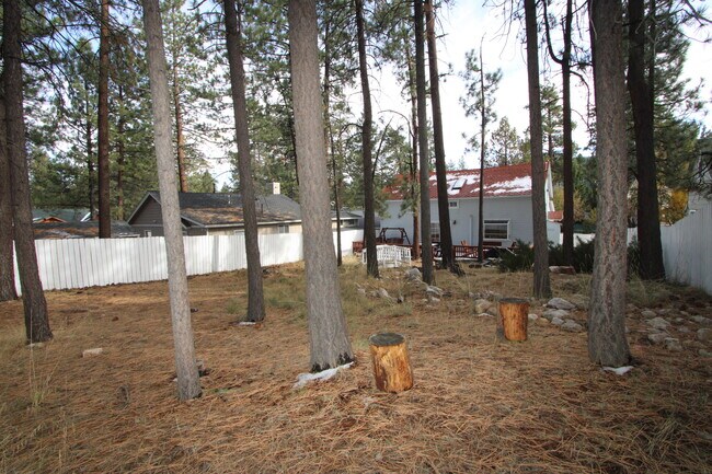 Building Photo - 41416 Eastwood Rd