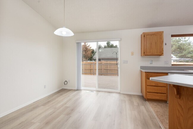 Building Photo - 63251 Gallop Ct