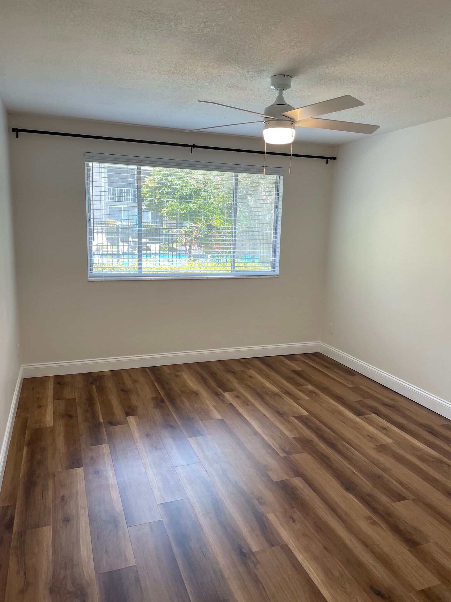 Building Photo - 1250 S Denning Dr
