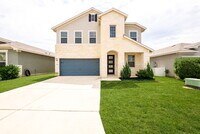 Building Photo - Beautifully Upgraded 3-Bedroom Home for Re...