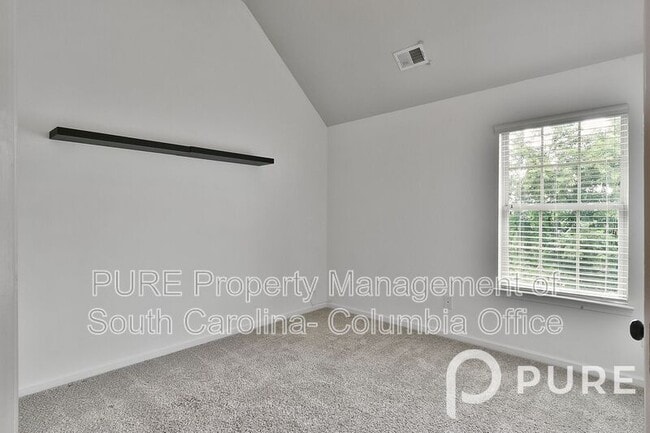 Building Photo - 522 Moulton Way