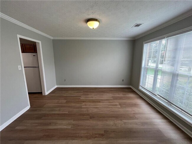 Building Photo - 3219 Roundfield Cir