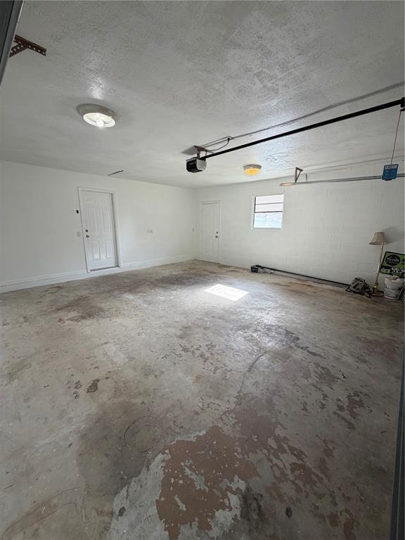Building Photo - 6933 Rembrandt Dr