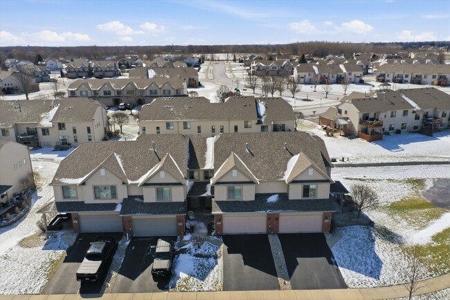 Building Photo - 8261 Pecan Pl