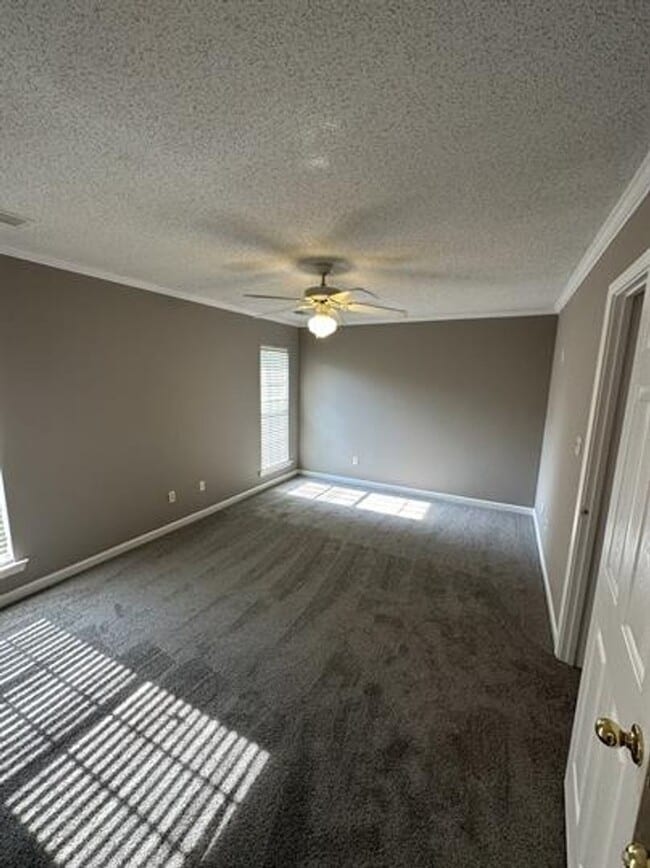 Building Photo - Charming 3-Bedroom Home in Cordova – Styli...
