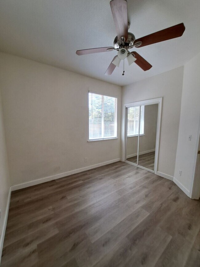 Building Photo - Comfortable Living in a Pet-Friendly Home ...