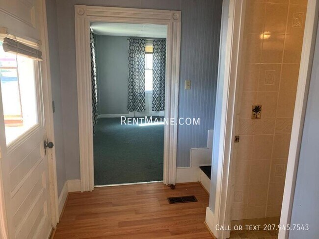 Building Photo - 101 Main Rd