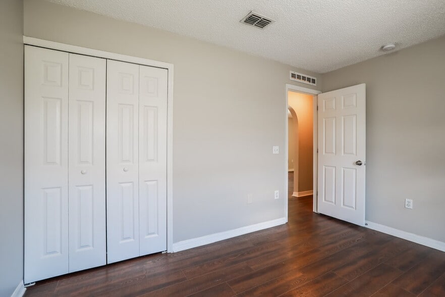 Building Photo - 3424 Steelgate Ct
