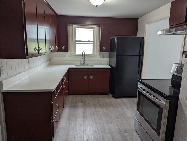 Building Photo - 111 Gridley St