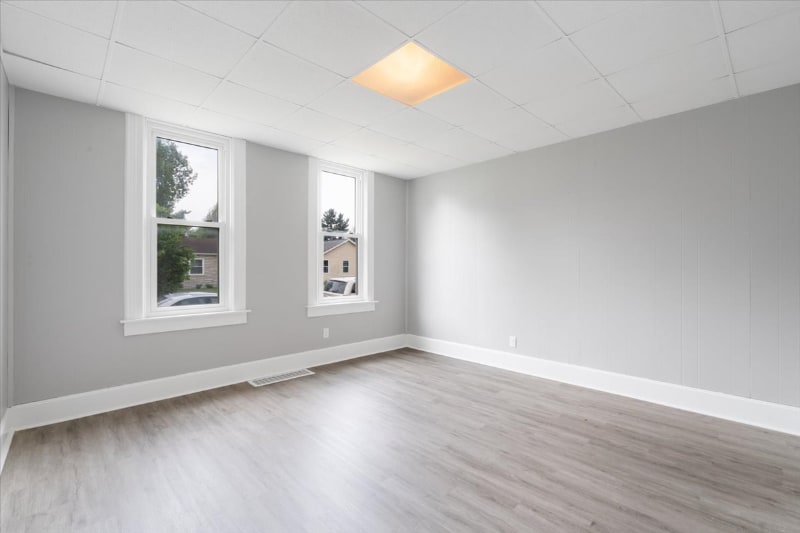 Building Photo - 1522 W 7th St
