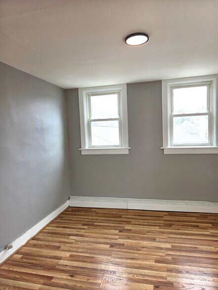 Building Photo - 90-92 Boutwell Street